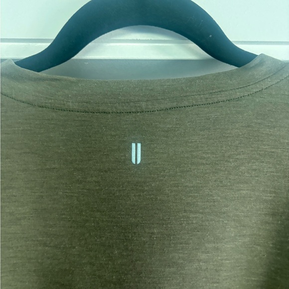 Nobull t-shirt - Picture 4 of 8